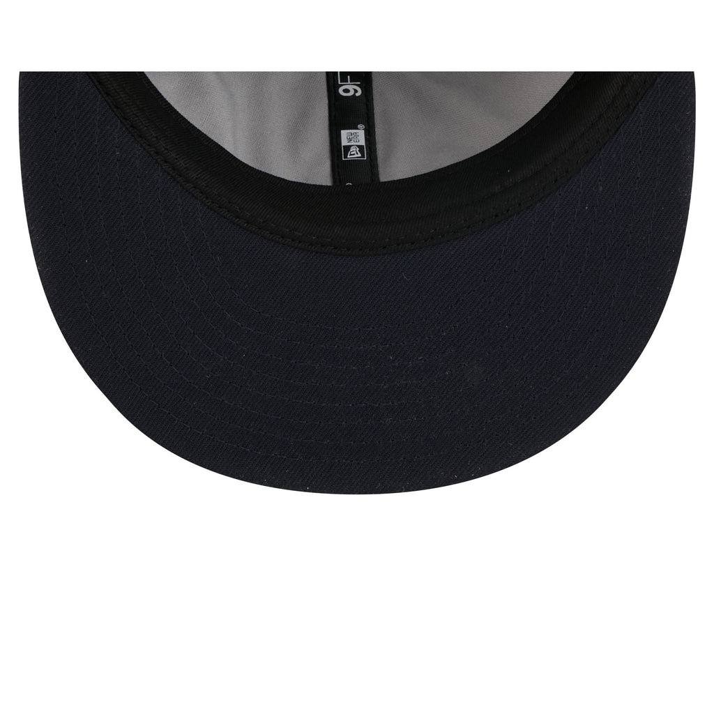 New York Knicks Grunge Plaid Retro Crown 9FIFTY Adjustable Hat