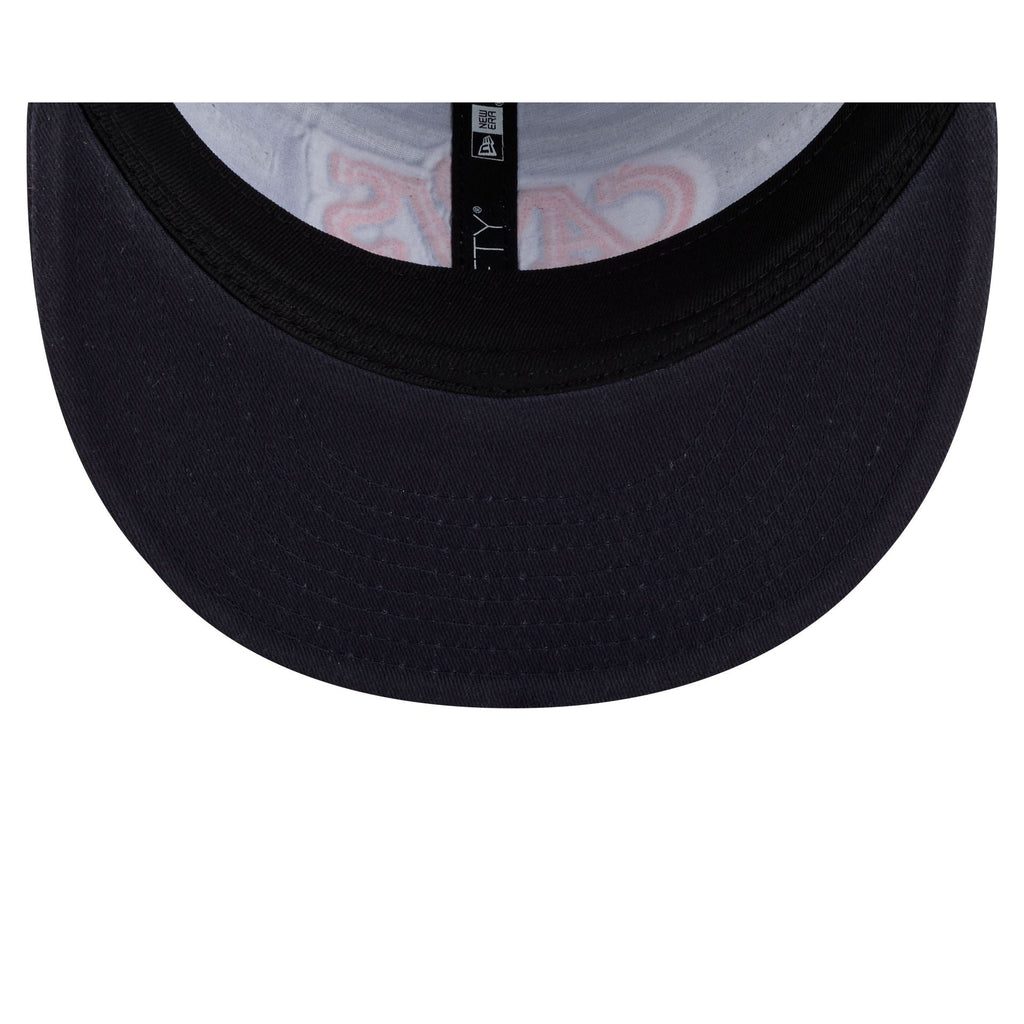 Cleveland Cavaliers Team Stripes Retro Crown 9FIFTY Snapback Hat