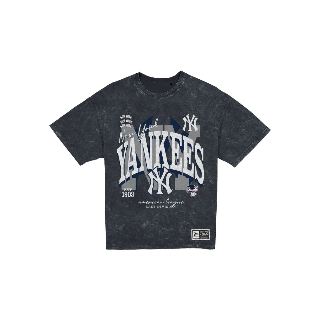 New York Yankees Women's Throwback Oversized Washed T-Shirt