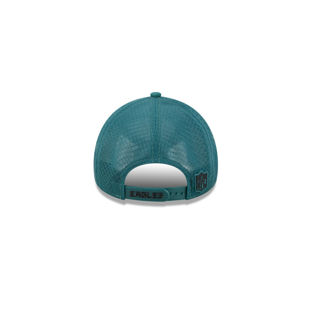 Philadelphia Eagles 2026 Sideline Kids 9FORTY APEX Trucker Hat