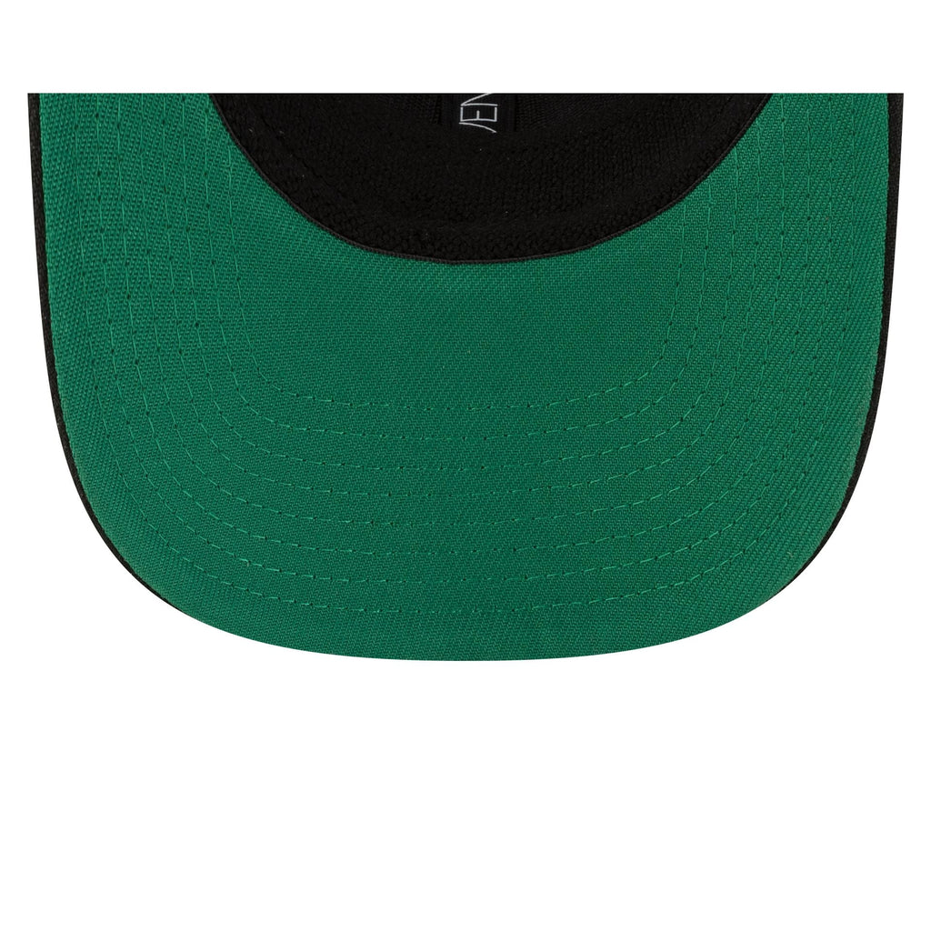 Philadelphia Eagles Mascot 9SEVENTY Trucker Hat